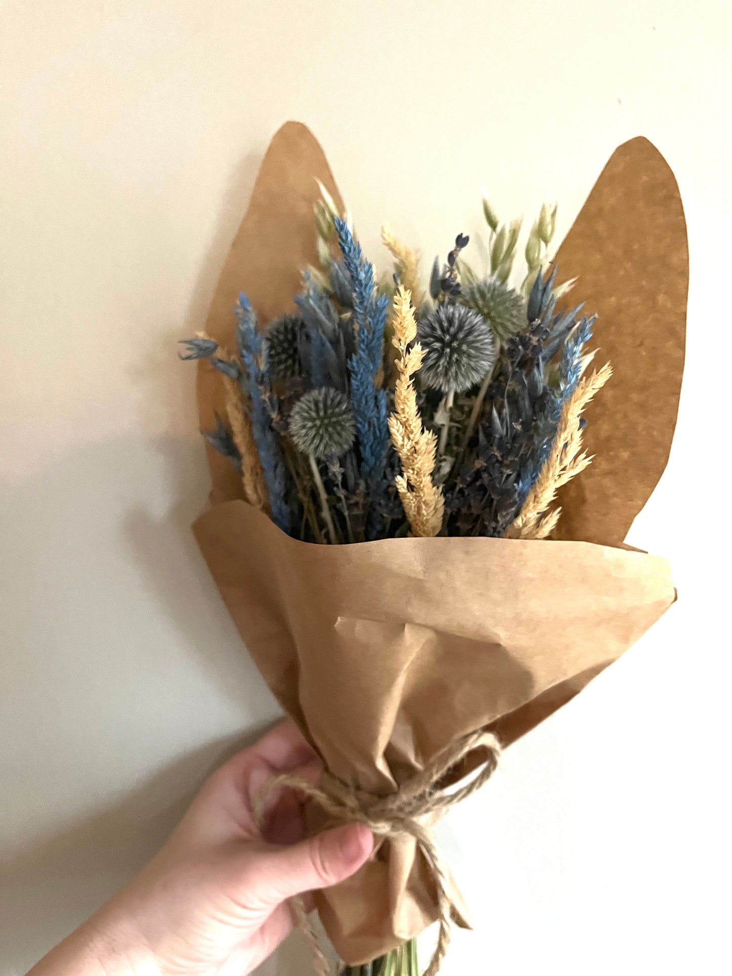 Dried flower bunny bouquet